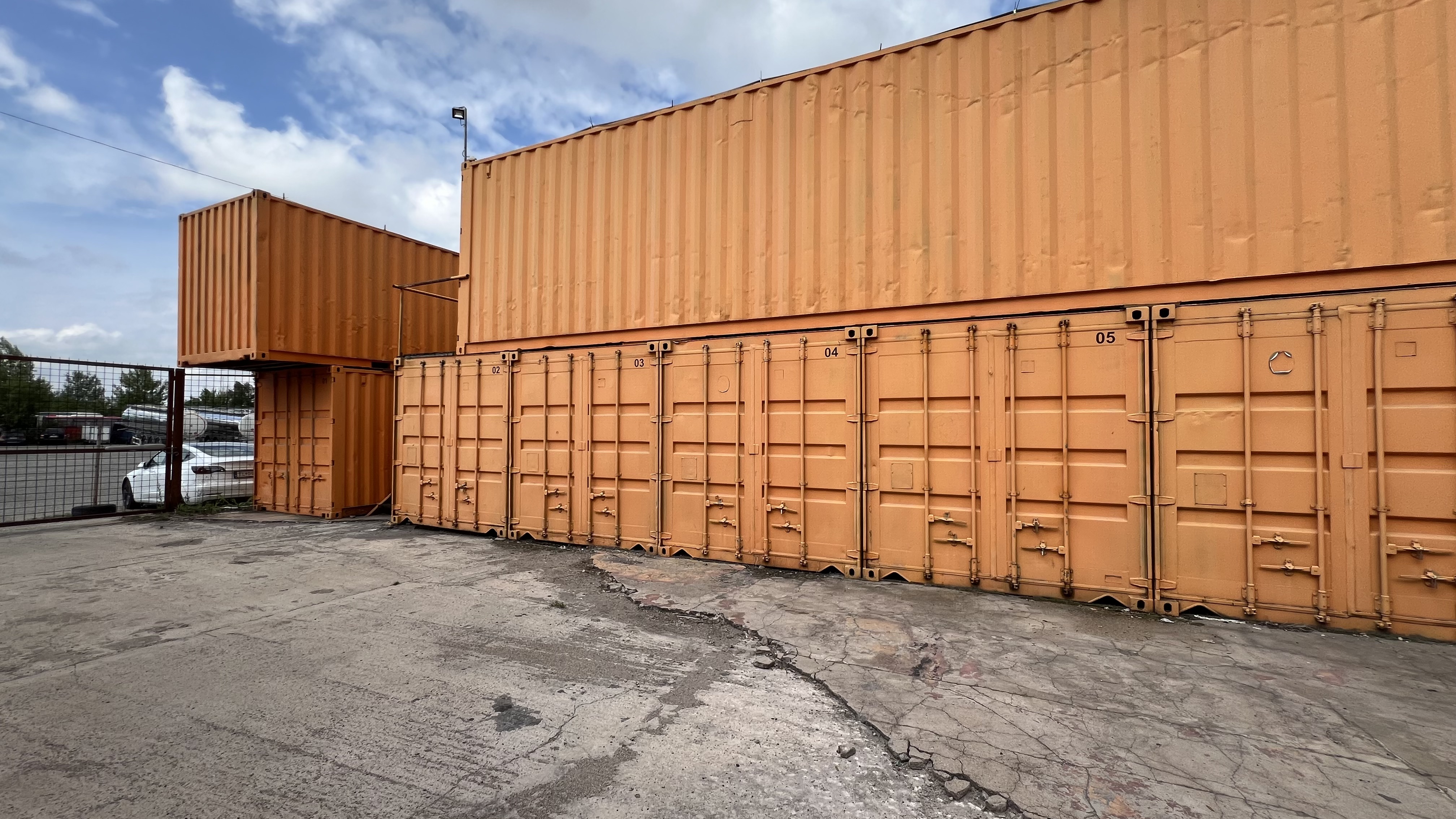 TOP-SKLAD Kaukazská